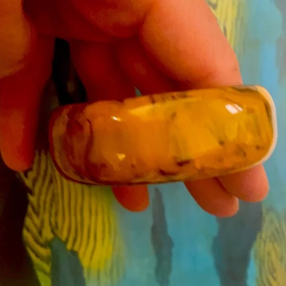 Vintage Bakelite Bangle Set - Picture 2 of 6